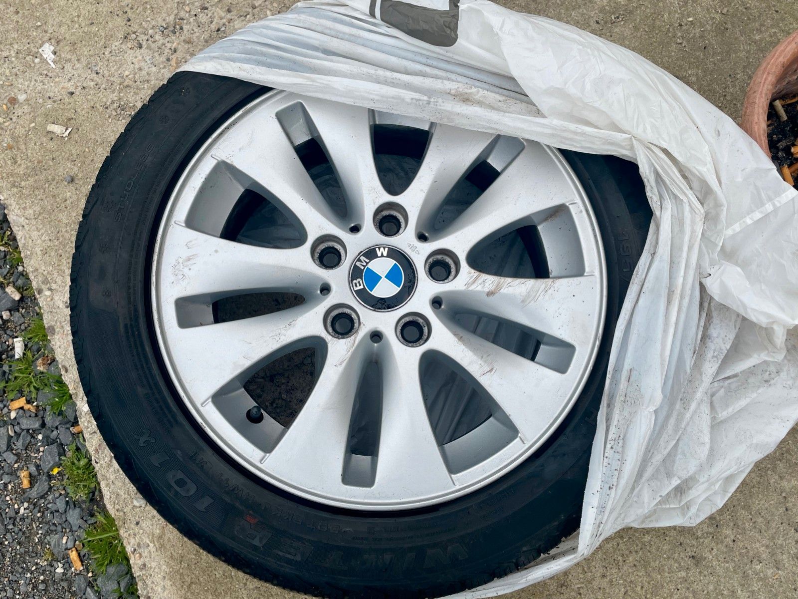 Fahrzeugabbildung BMW 118i 5-T M SPORTPAKET Leder Navi M SPORTFWK PDC