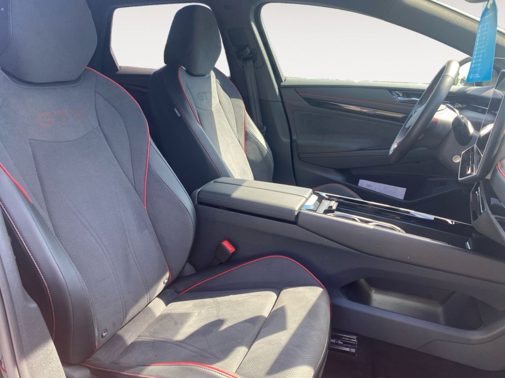 Fahrzeugabbildung Volkswagen ID.7 Tourer 4Motion GTX AHZV DCC Voll