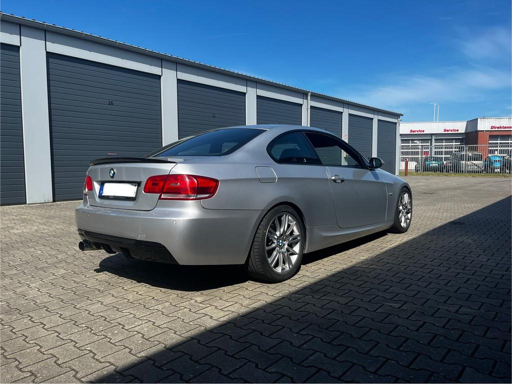 BMW 325