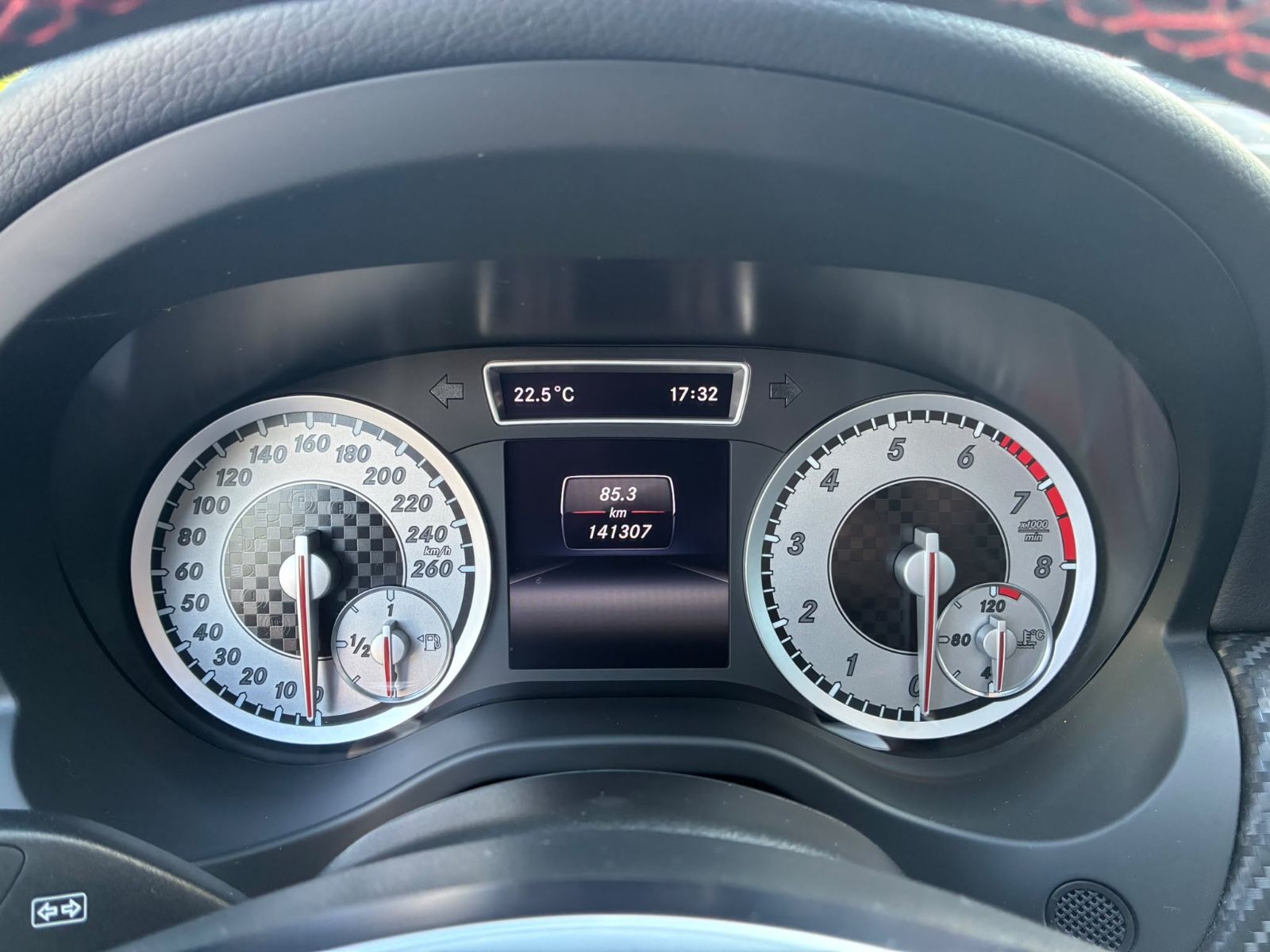 MERCEDES-BENZ A 200 A 200 AMG Line*Panorama*Carbon Interieur*, Ansicht 17