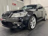 Skoda Octavia Combi 2.0 TFSI RS/Xenon/AHK/Tempo/SHZ - Skoda Octavia aus 2011: Combi RS