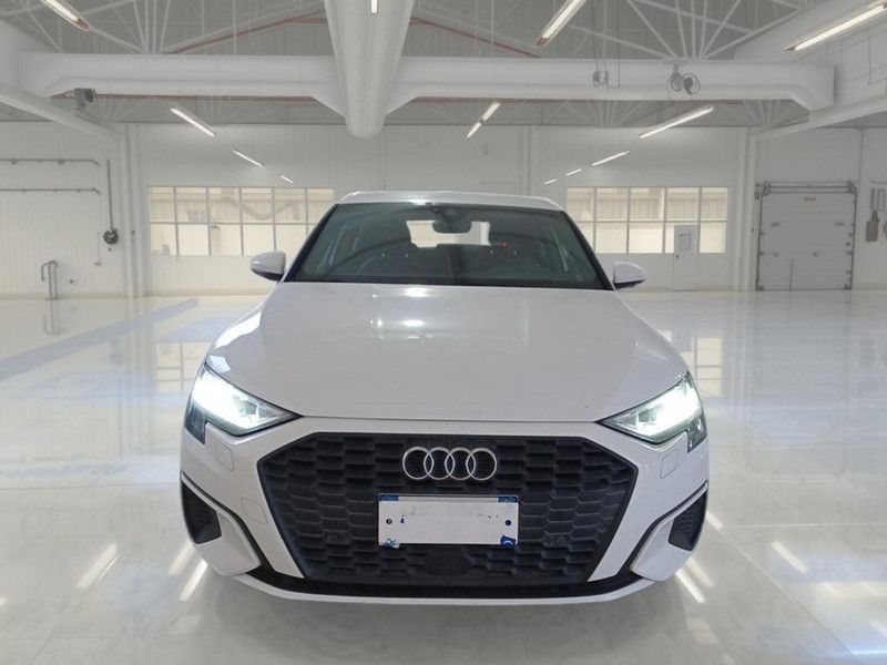 Audi AUDI A3 SPORTBACK 30 TDI S TRONIC BUSINESS 5 POR imagem 2