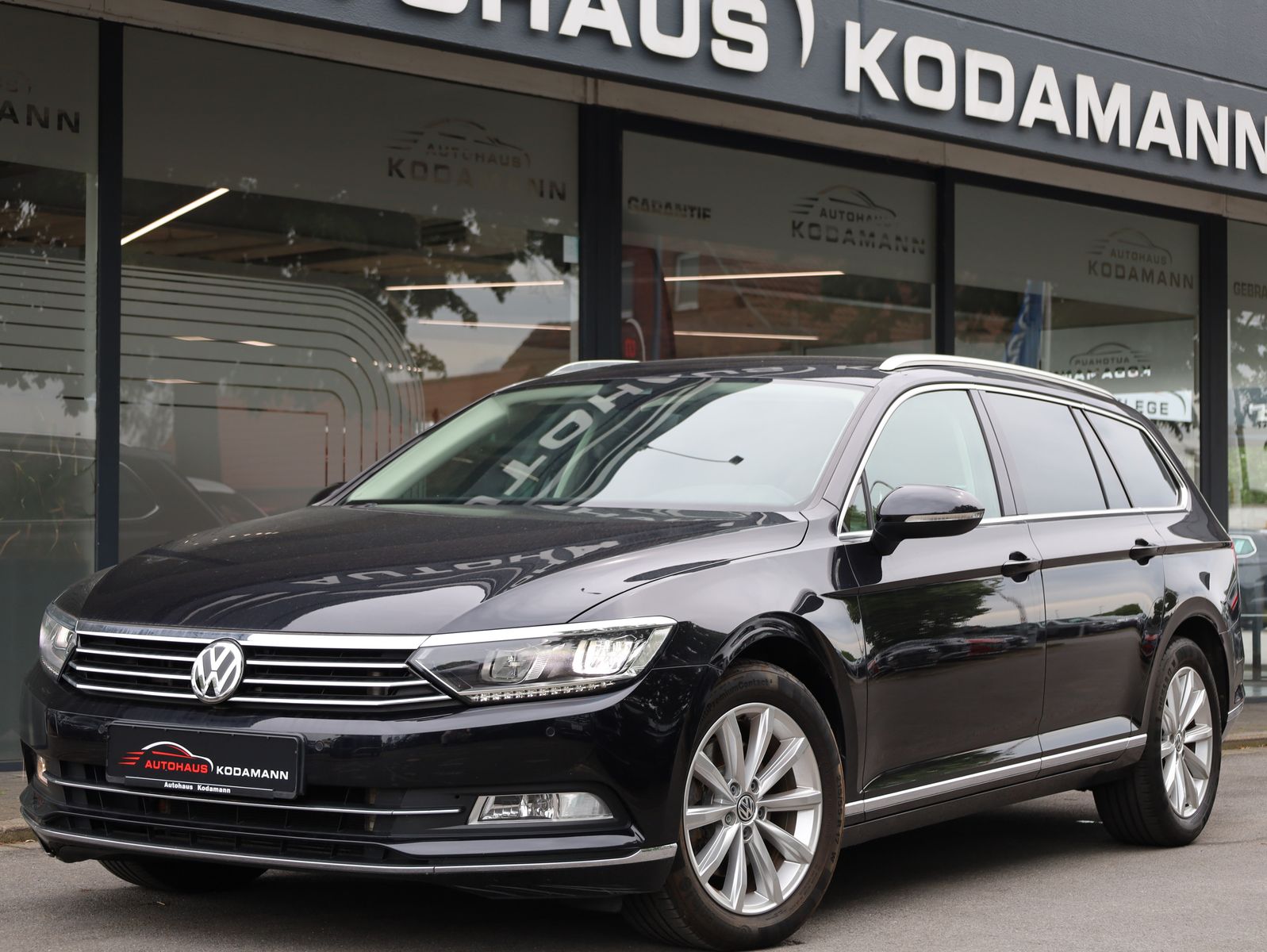 VW Passat Variant Highline*ACC*LED*LederAlcantara*