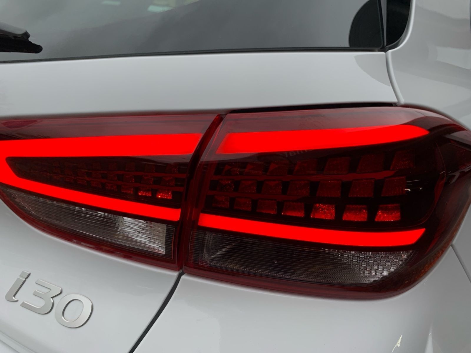 Fahrzeugabbildung Hyundai i30 1.5 T-GDI N Line Mild-Hybrid Pan.Dach Sitz P