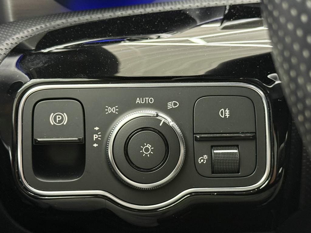 Mercedes-Benz A-Class e Edition 2020, 1 Hand, AMG LINE,Alcantara, миниатюра 23