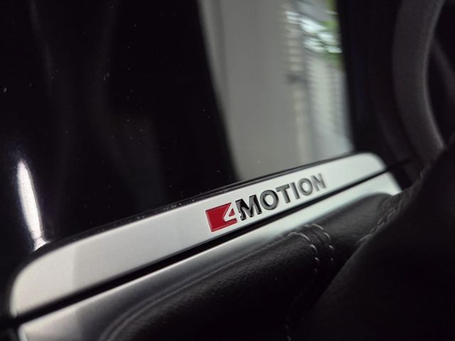 Golf VII R 2.0 TSI 4MOT LED DCC 8FACH