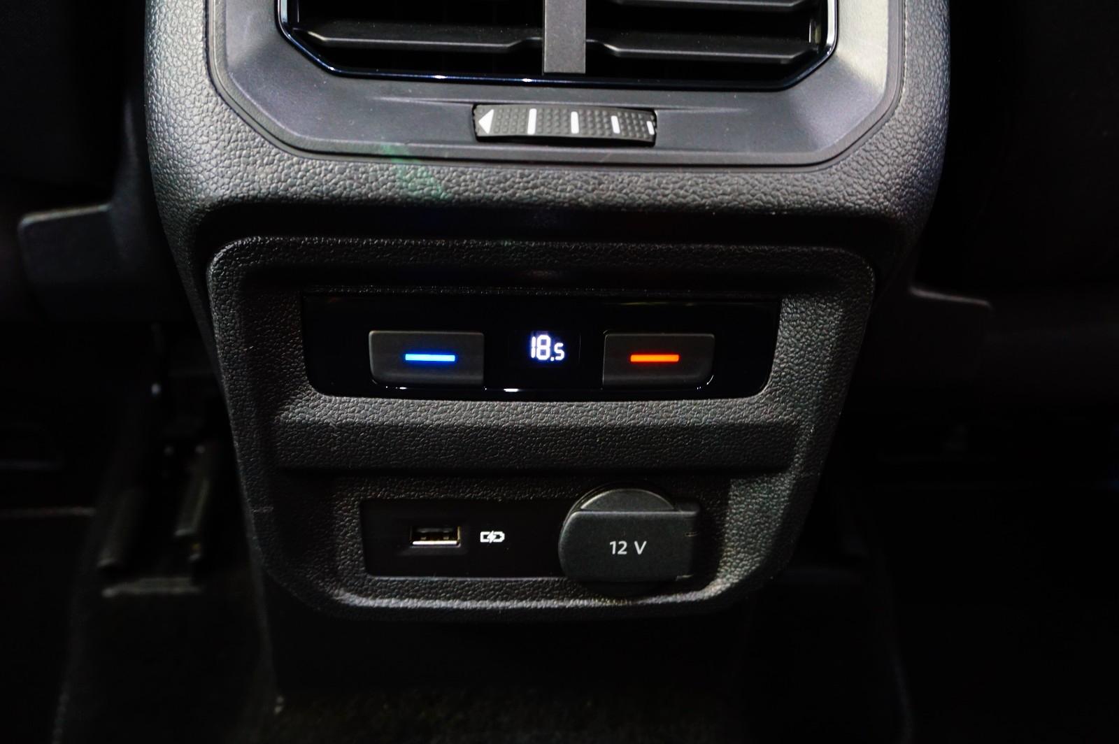 Volkswagen Tiguan Join*4Motion*DSG*AHK*Navi*PDC