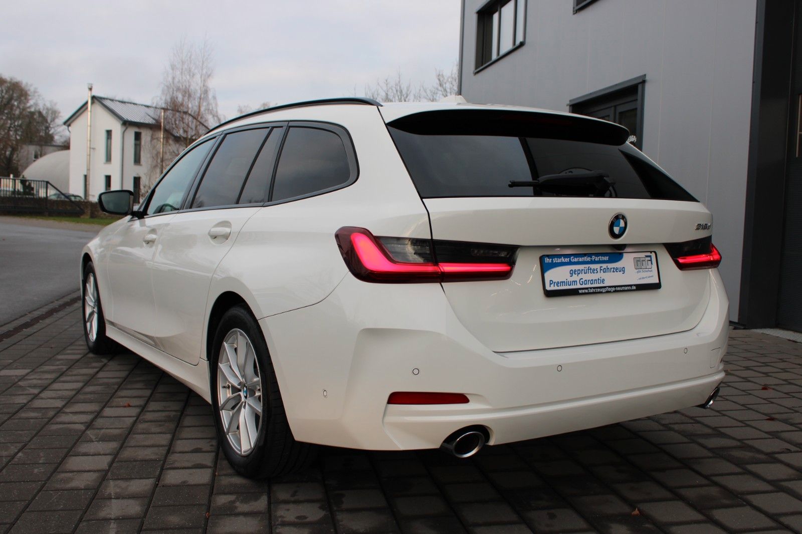 BMW 318d Touring LEDER AHK PDC LED NAVI SHZ foto 4