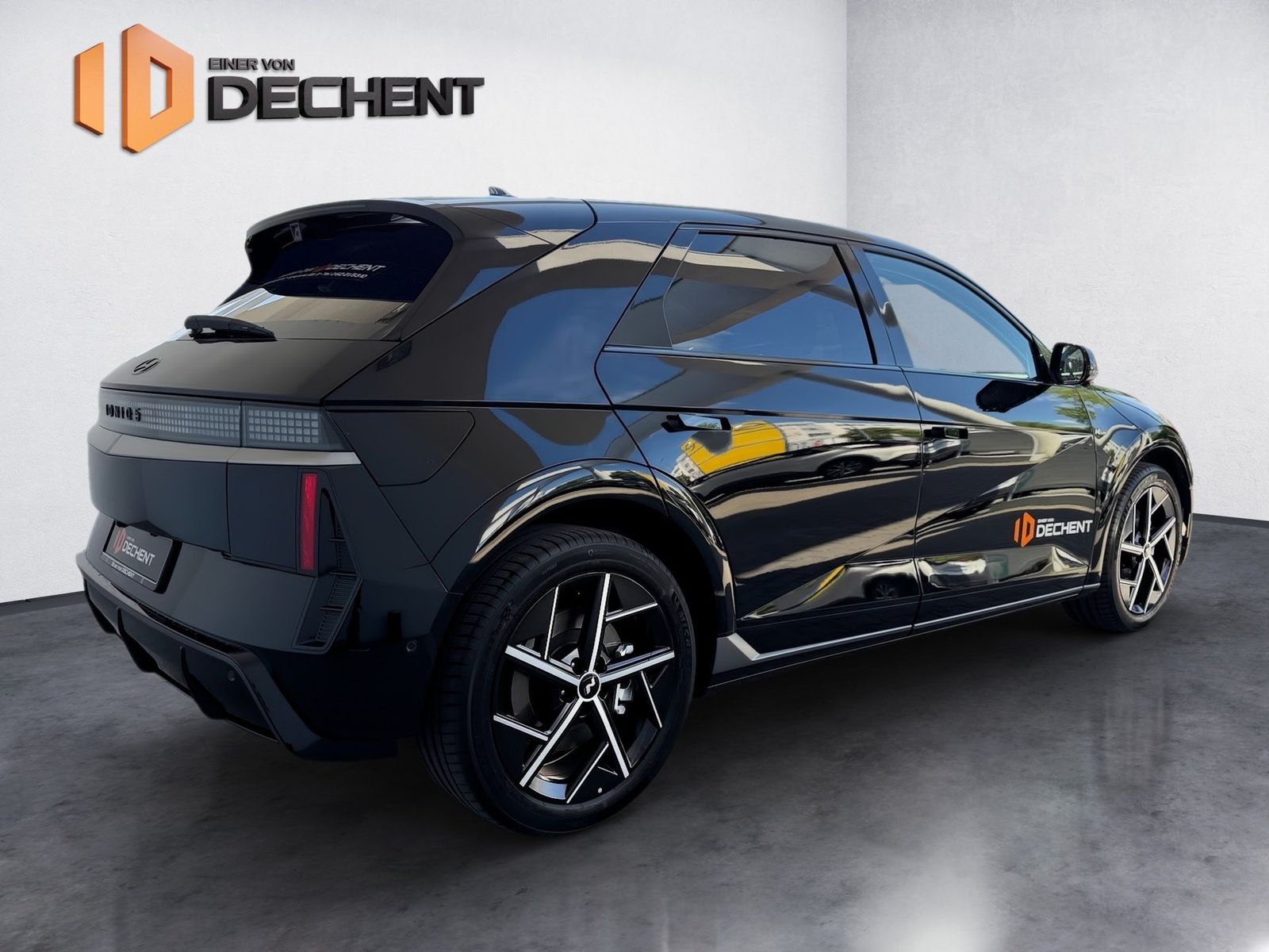 Fahrzeugabbildung Hyundai Ioniq 5 84kWh Elektro KlimaA,LED,Navi,SHZ,2xKlim