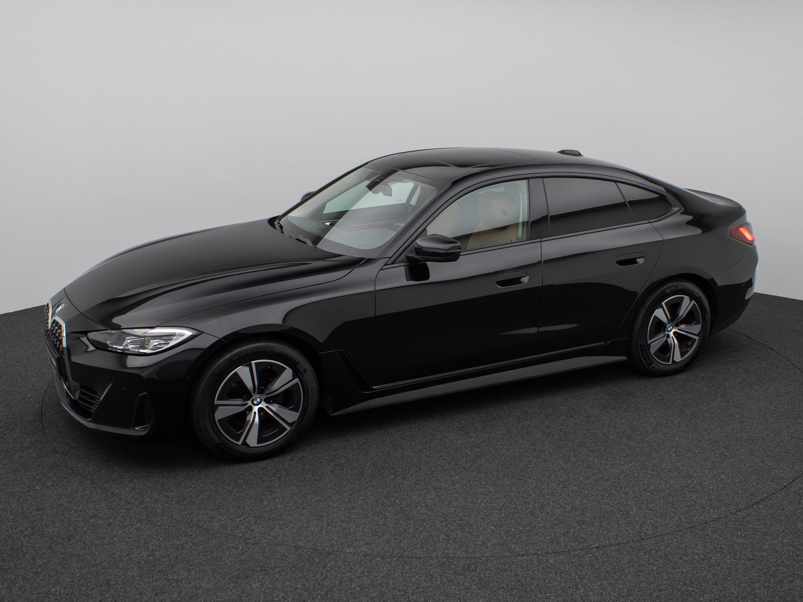 Fahrzeugabbildung BMW 420 Gran Coupé  Glasdach Kamera DAB HiFi Sport