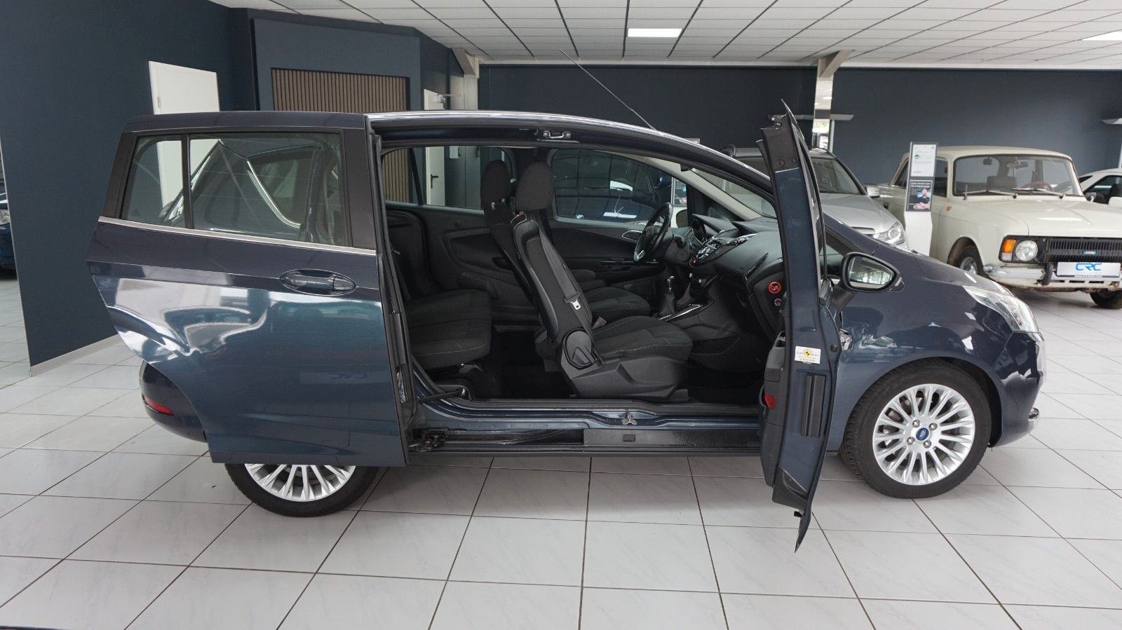 Fahrzeugabbildung Ford B-Max Titanium 4,9 Liter / 100 Km