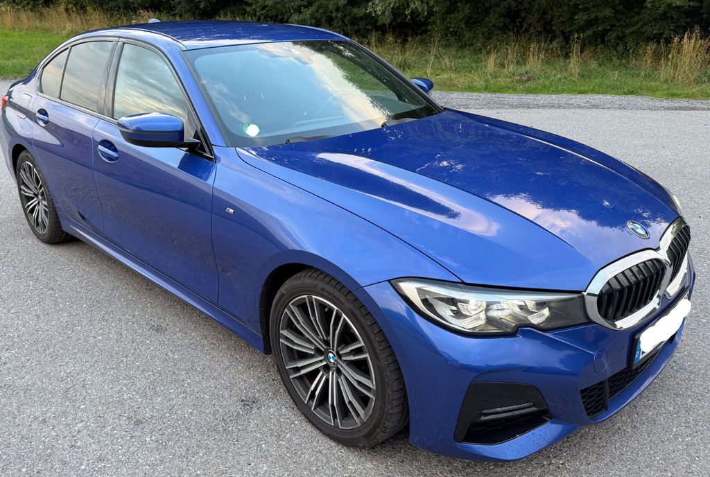 BMW 330