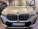 BMW iX1 xDrive30 M-Sport AHK ,  Assis+ BMW MA - silberne BMW iX1