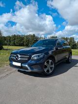Mercedes-Benz GLC 350 d 4MATIC AMG Line - blaue Mercedes-Benz GLC 350