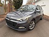 Hyundai i20 1.1 CRDi Pano/PDC/Sitzhzg/Lenkradhzg