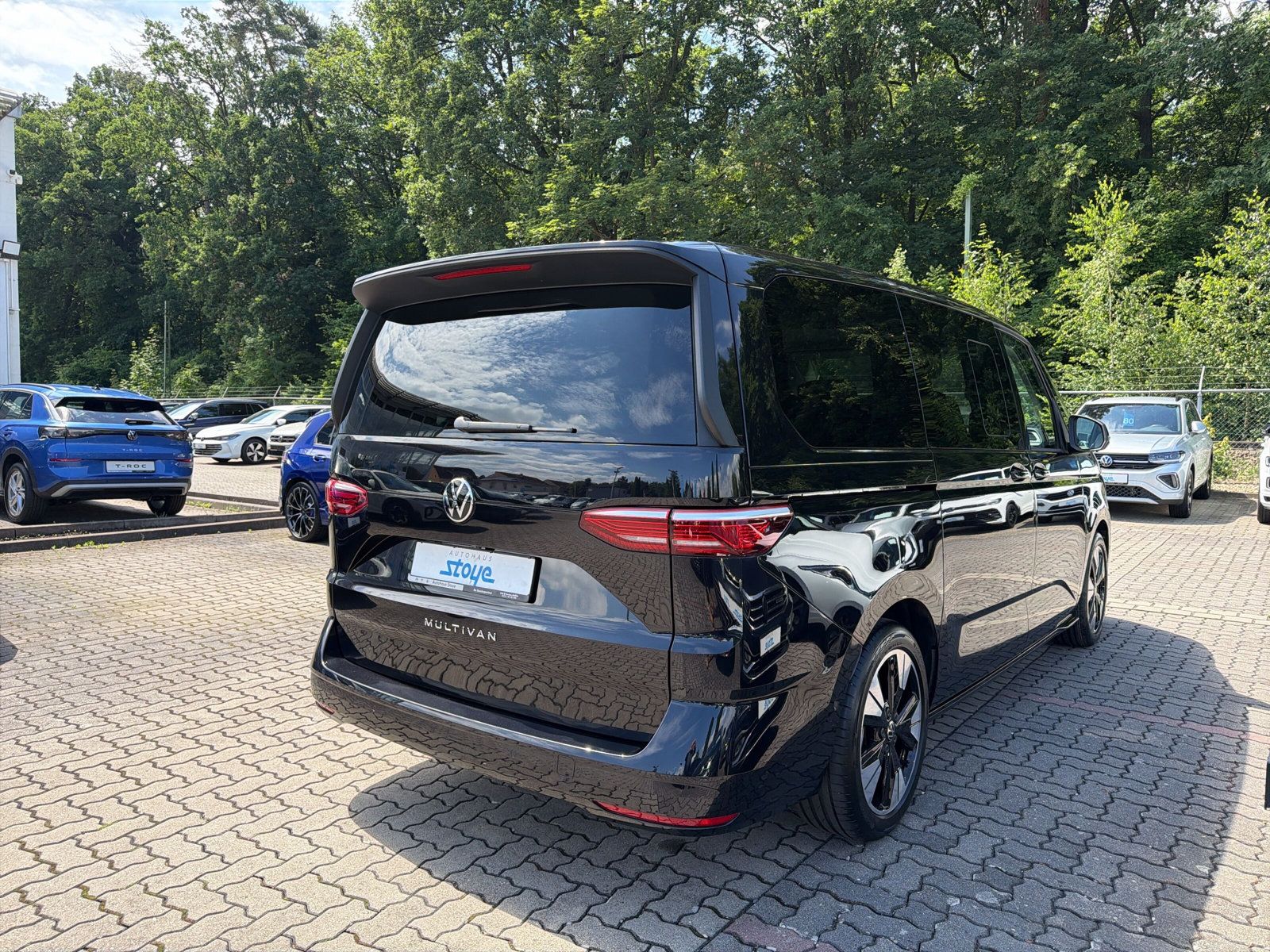 T7 Multivan Life L. TDi DSG Navi Standh AZV Matr