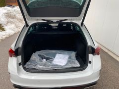 Fahrzeugabbildung Skoda Octavia Combi RS 2,0 TSI DSG, R-Cam, Navi, Pa...