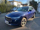 Maserati Levante Diesel 3.0 V6 202kW 4x4,Pano,AHK,Sitzkli