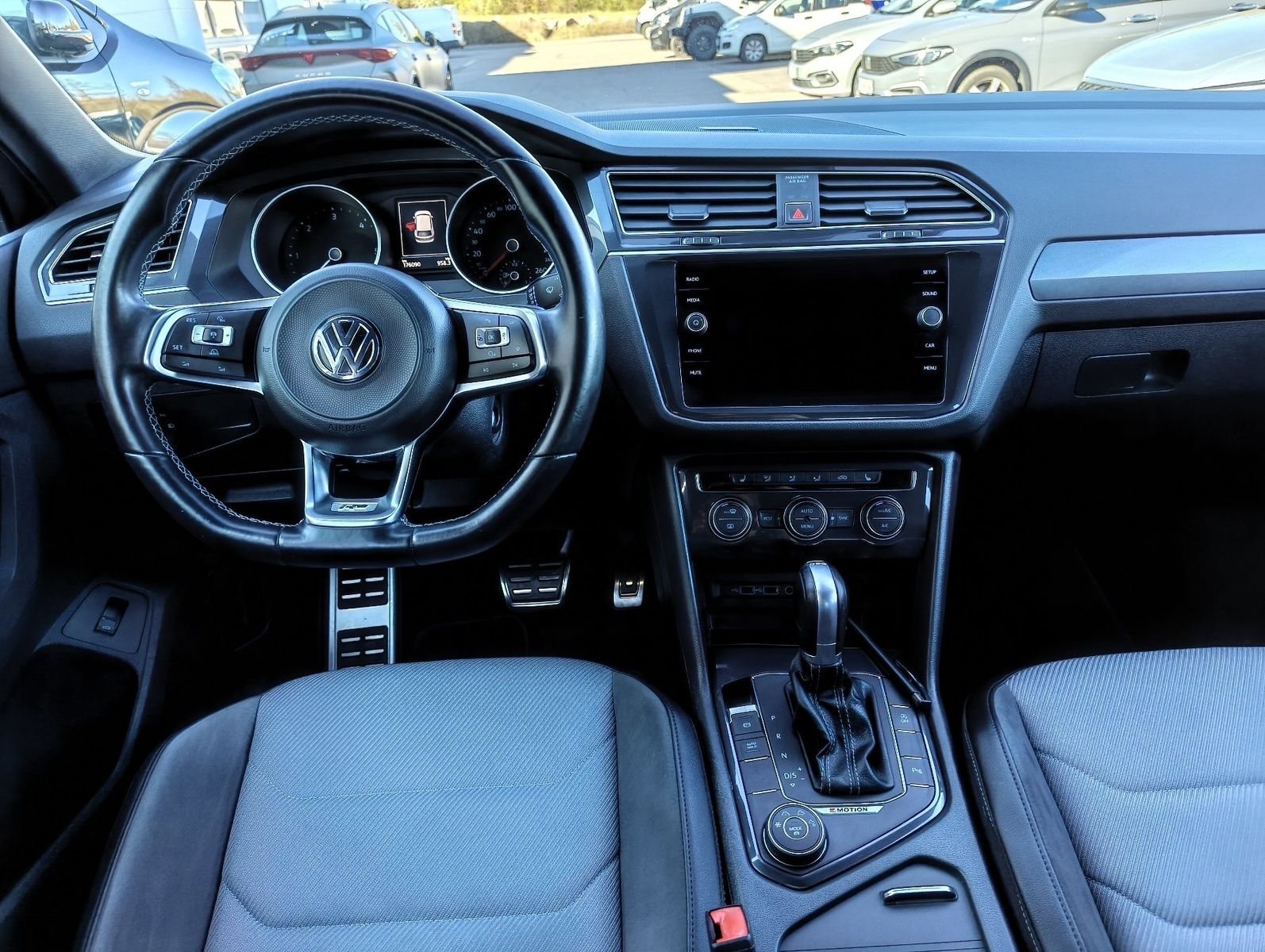 Fahrzeugabbildung Volkswagen Tiguan Highline 2.0 TDI (190 PS) 4Motion DSG