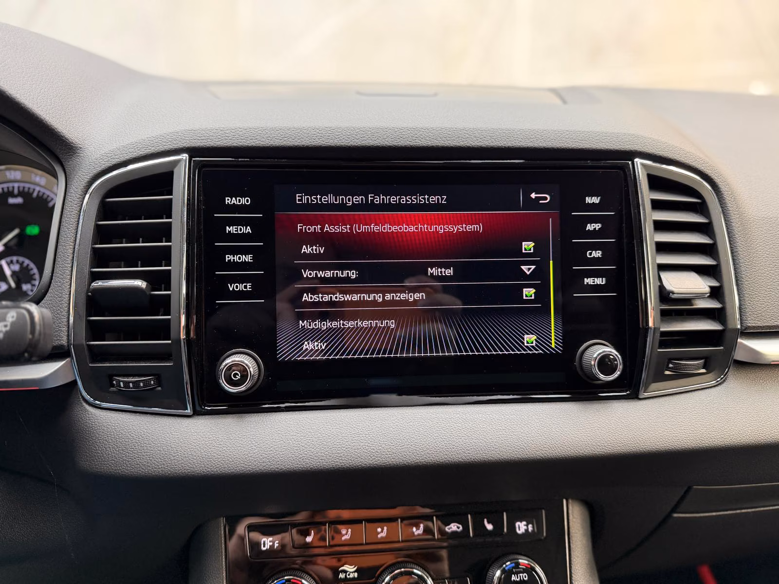 Skoda Karoq Style 1.5 TSI|KAM|TEMP|LED|SHZG|KAM|LM