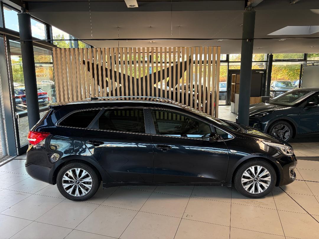 Kia cee'd SW Dream Team / Kamera / SHZ / Tempomat