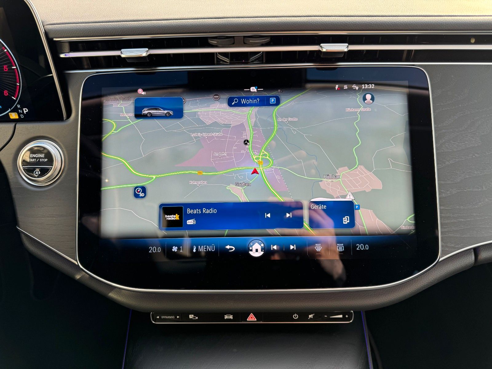 Fahrzeugabbildung Mercedes-Benz E 220d T Avantgarde+Pano+DistrPro+AHK+RFK+MBUX