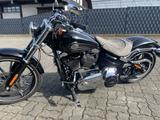 Harley-Davidson Breakout - HARLEY-DAVIDSON BREAKOUT
