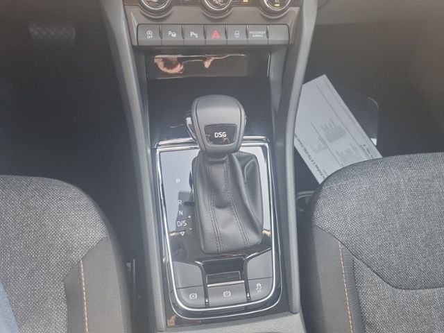 Fahrzeugabbildung SKODA Kodiaq 1.5 TSI DSG Clever NAVI MATRIX-LED