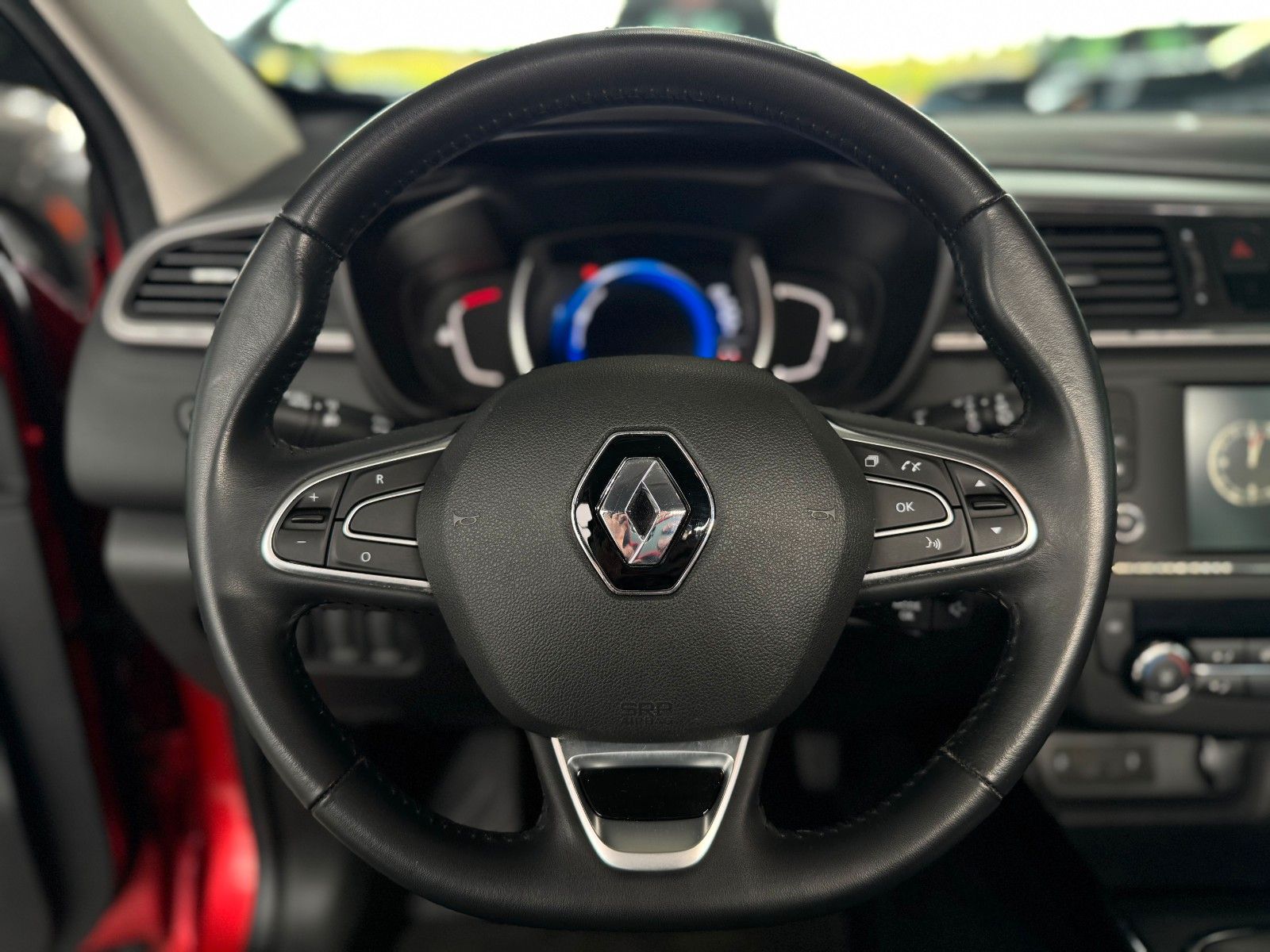Fahrzeugabbildung Renault Kadjar 1.3 TCe 140 Limited "AHK Kamera DeLuxe"