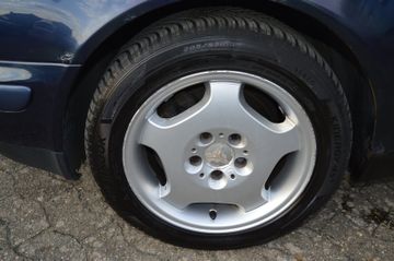 Mercedes-Benz CLK 200 Coupe Sport Automatik Glasschiebedach Kl