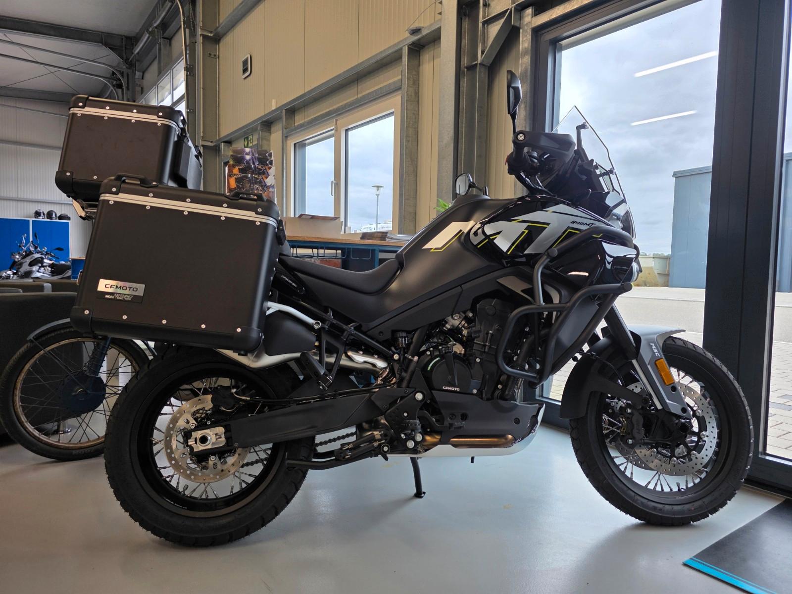 CFMOTO MT 800 Explore 2025