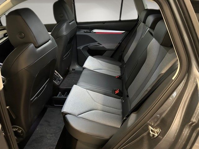 Fahrzeugabbildung SKODA Enyaq 85 Loft +ACC+RFK+LKH+NAVI+SHZ