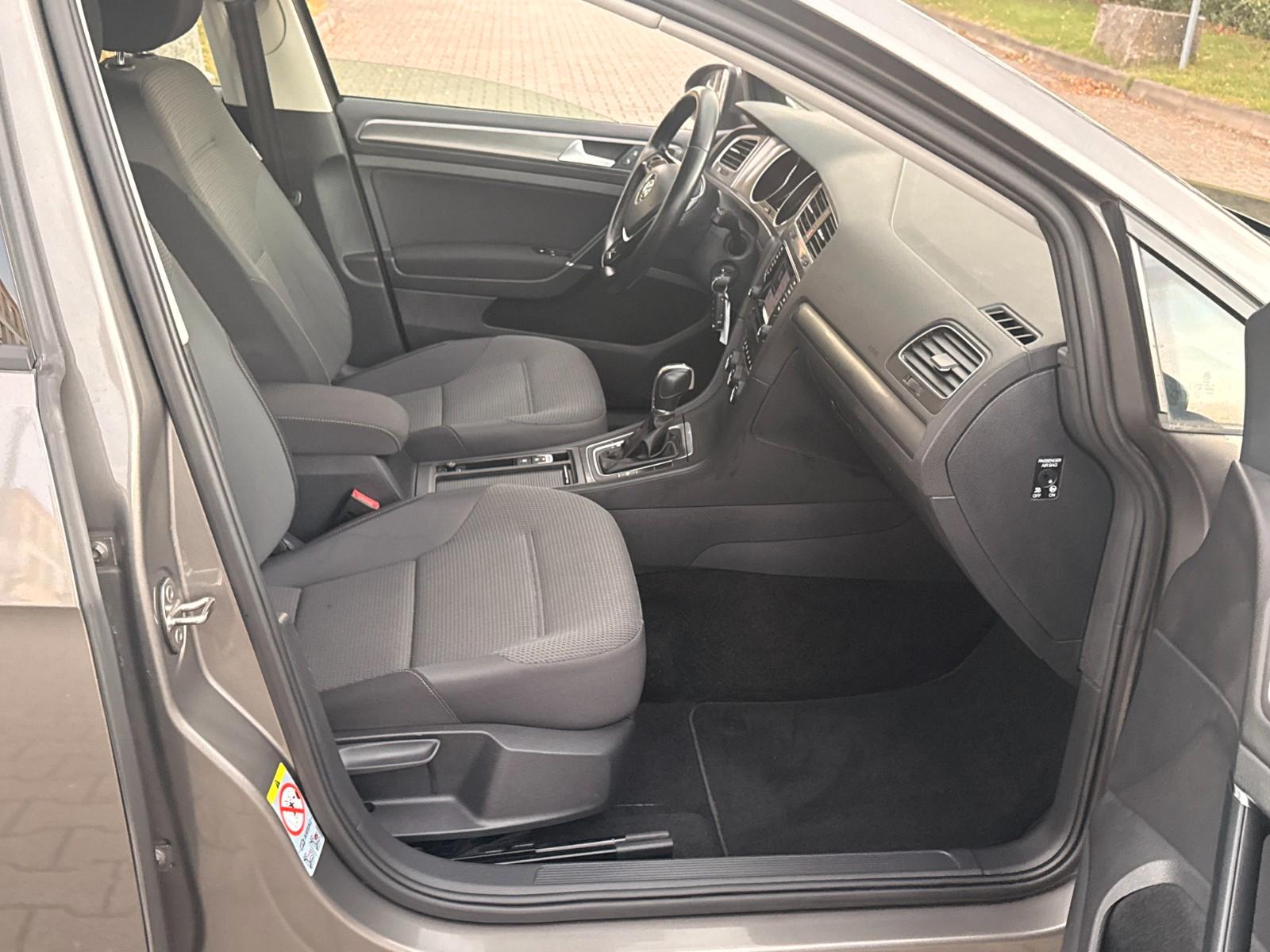 Volkswagen Golf 2013 — photo 30