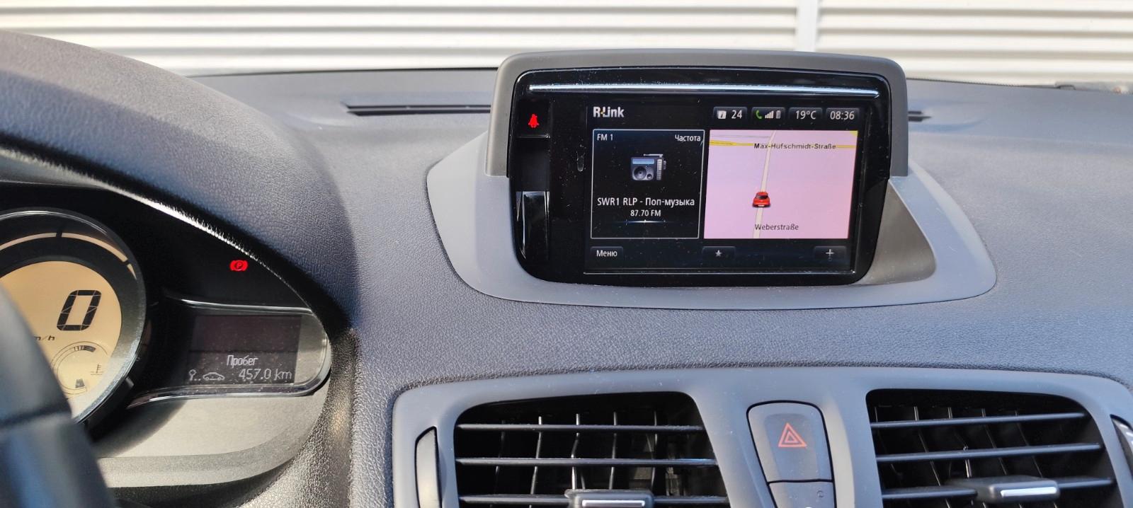 Renault Megane 2015 — photo 10