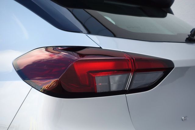Fahrzeugabbildung Opel Corsa F 1.2 Turbo Edition LED,SHZ,PDC,Allwetter