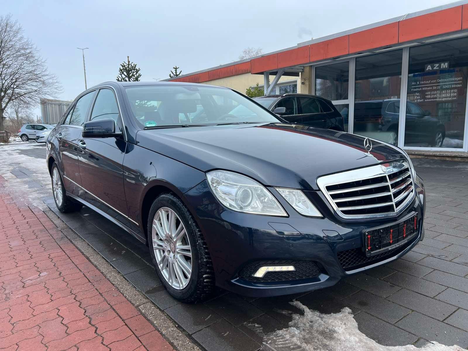 Mercedes-Benz E 350 Limousine 4Matic Avantgarde AHK Leder Navi