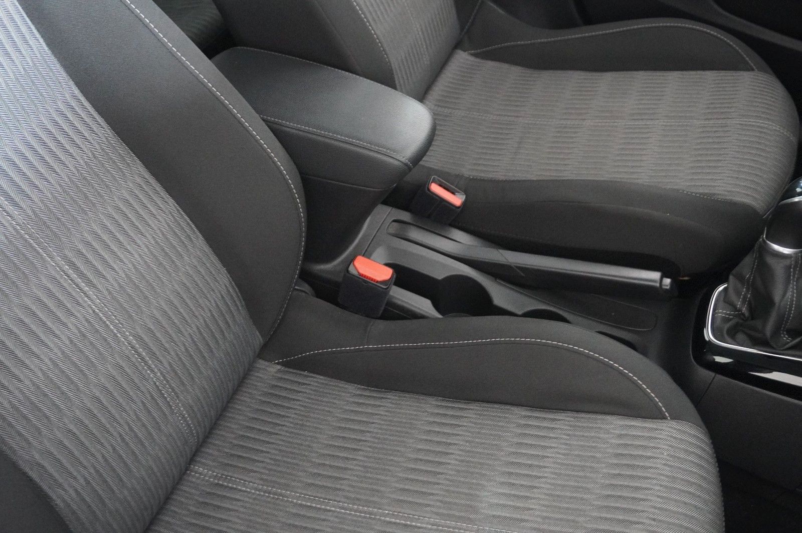 Fahrzeugabbildung Opel Corsa F 1.2 ELEGANCE NAVI/LED/TEMP./SPORT/DAB+