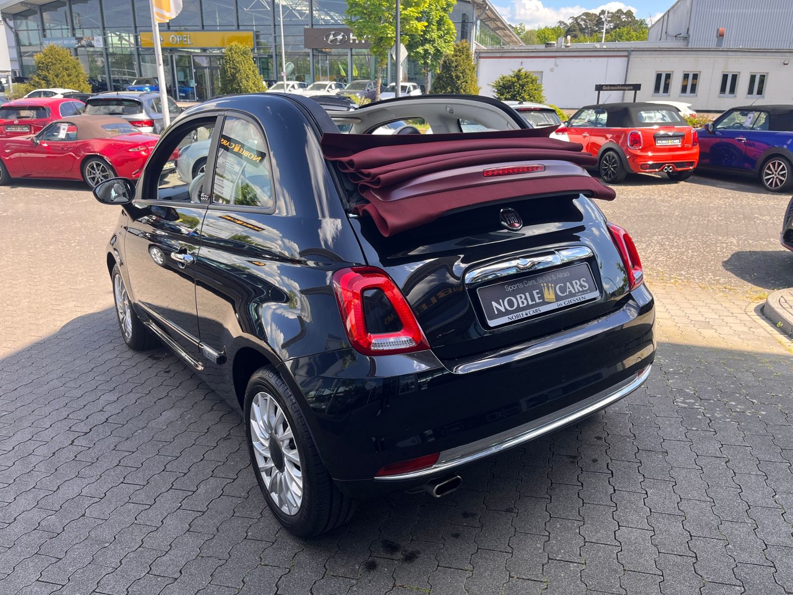 Fahrzeugabbildung Fiat 500C Lounge NAVI PDC ALU