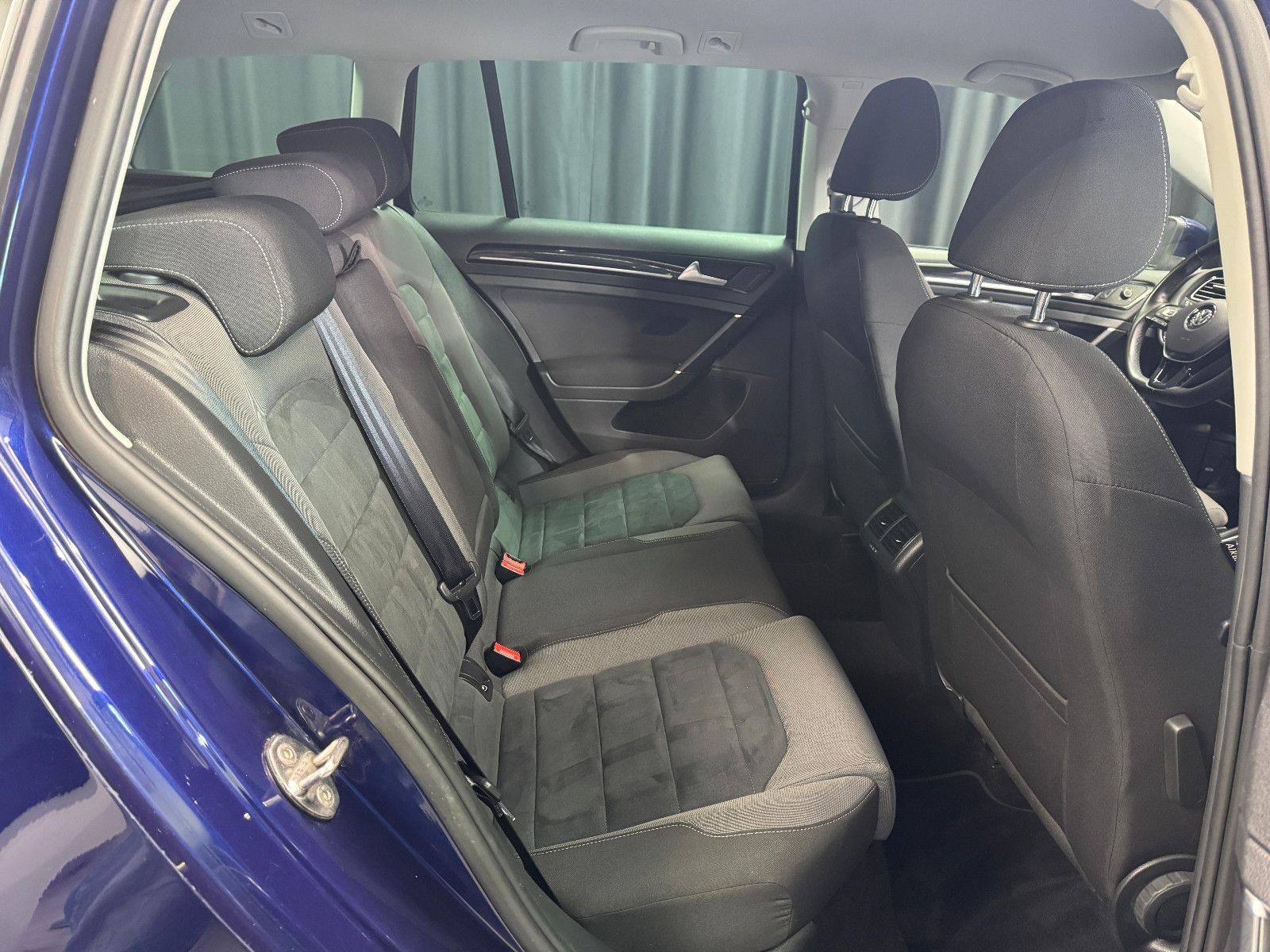 Fahrzeugabbildung Volkswagen Golf VII Variant Highline|Massage|DIGI-TACHO|DSG