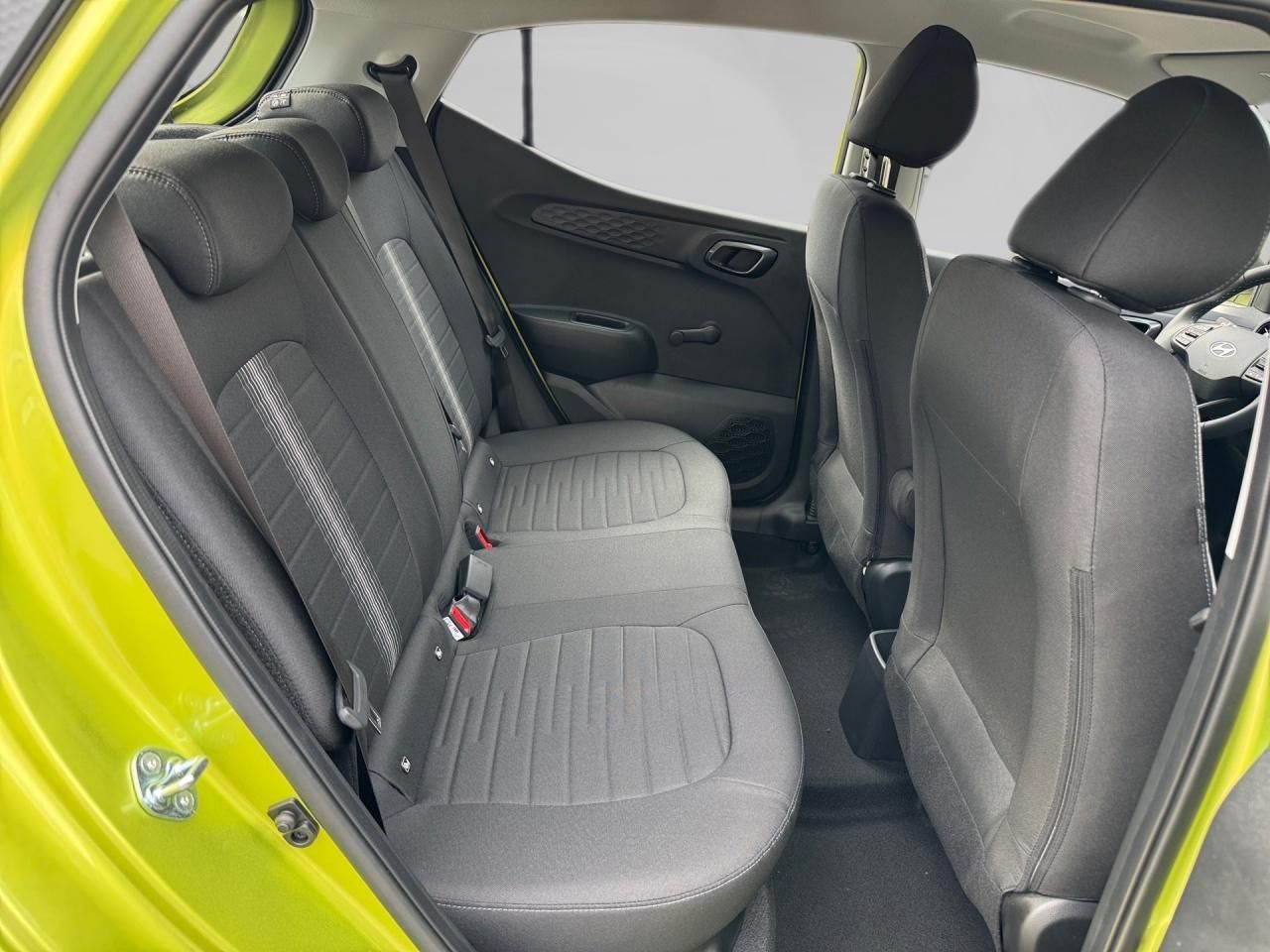 Fahrzeugabbildung Hyundai i10 Trend Komfortpaket *KLIMA*NAVI*RADIO*KAMERA*