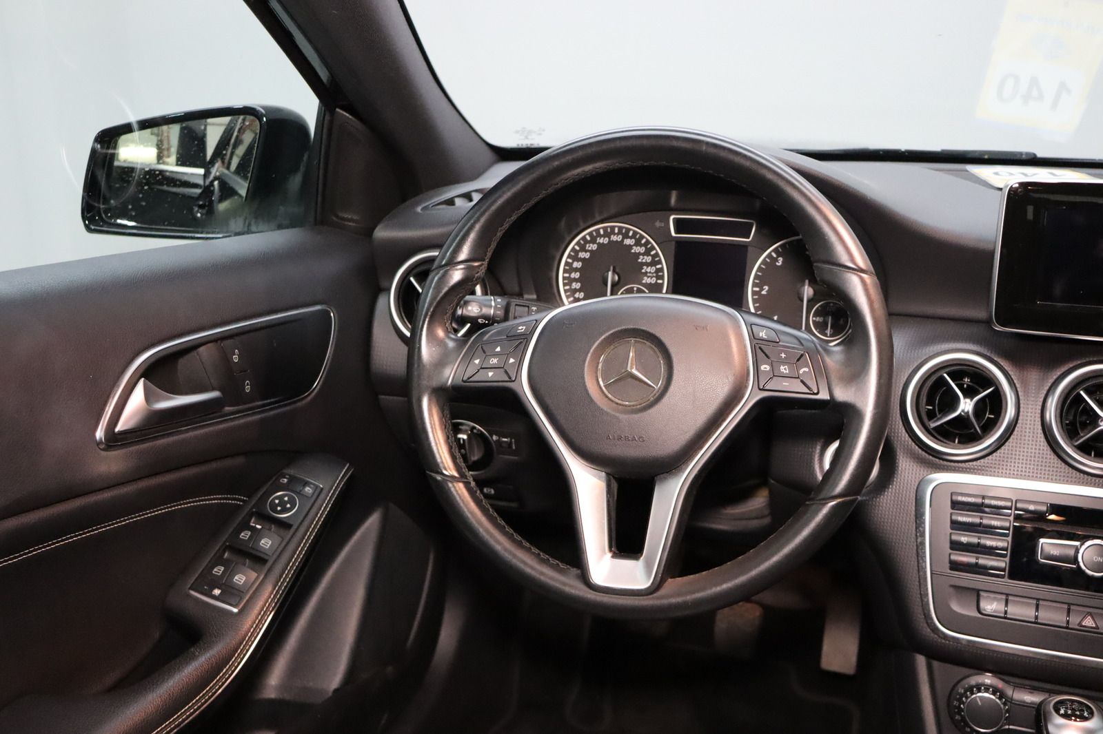 Fahrzeugabbildung Mercedes-Benz A 180 CDI BlueEFFICIENCY Navi * Sitzhzg.
