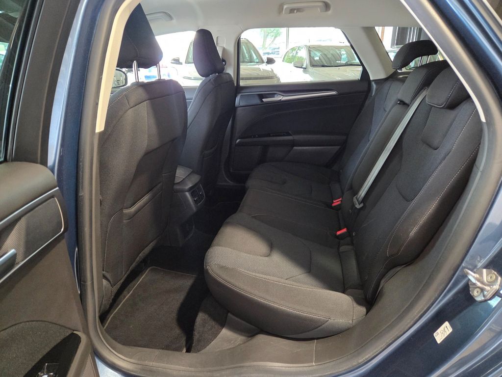 Ford Mondeo Turnier Business Edition – Ansicht 11