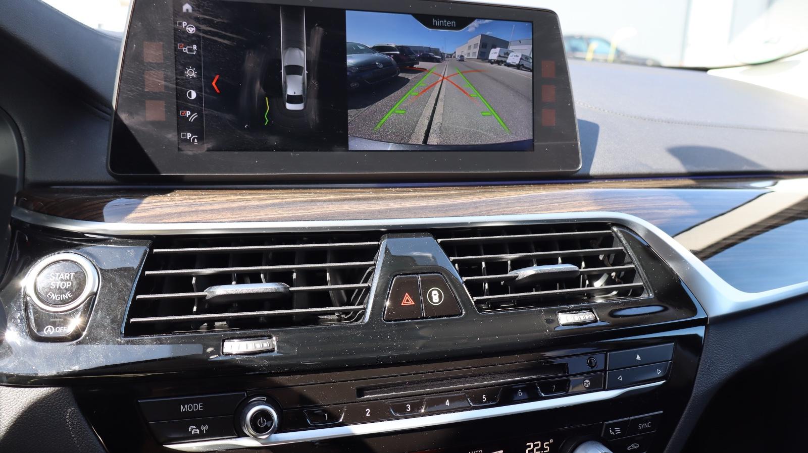 BMW 530 5 Limousine 530 i xDrive Luxury Line