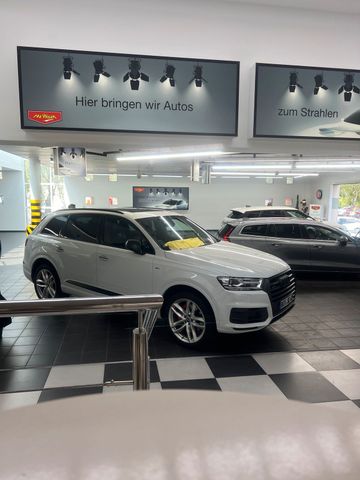 Audi Q7 3.0 TDI Quattro 7 Sitzer Pano Leder