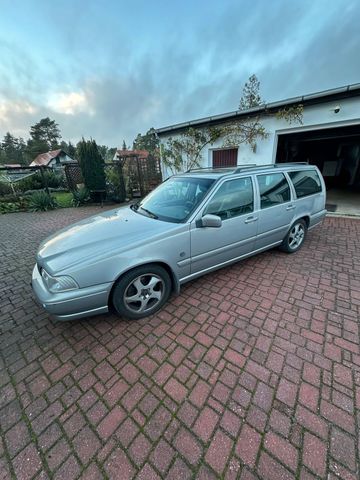 Volvo V 70 T5