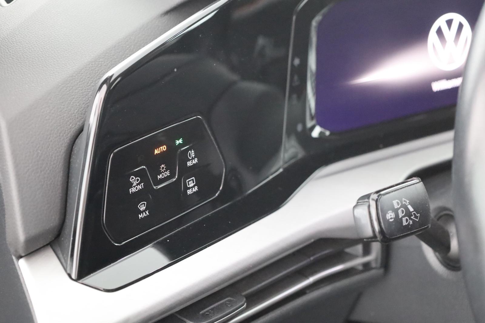 Volkswagen Golf VIII Variant 1.5 eTSI DSG Life LED Navi AHK, миниатюра 20