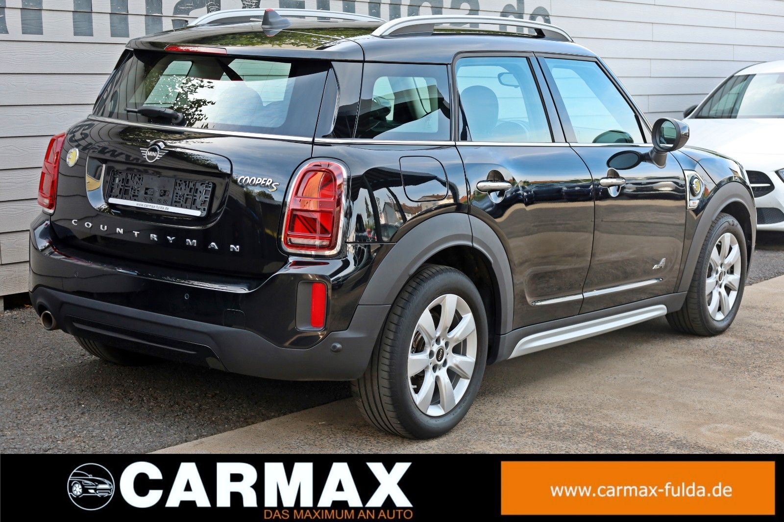 Fahrzeugabbildung MINI Cooper SE Countryman All4 Hybrid Trim ,Navi,LED