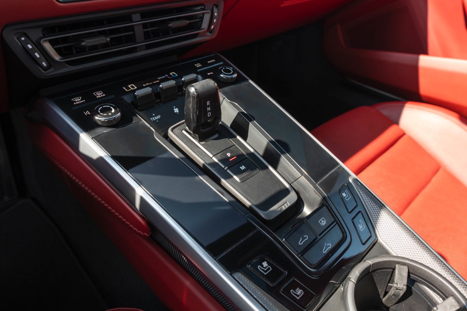 Fahrzeugabbildung Porsche 911  Carrera 992 KAM PASM PDK LED CHRONO CARP