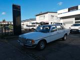 Mercedes-Benz Mercedes Benz W123 200 4-Gang-Automatik - Mercedes-Benz 200: W123