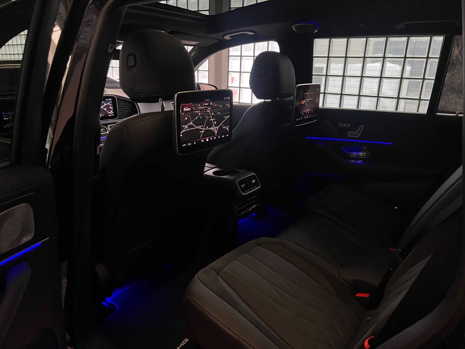 Fahrzeugabbildung Mercedes-Benz GLS 63 AMG 4 Matic*CARBON*3D BURMESTER*NEUWERTIG
